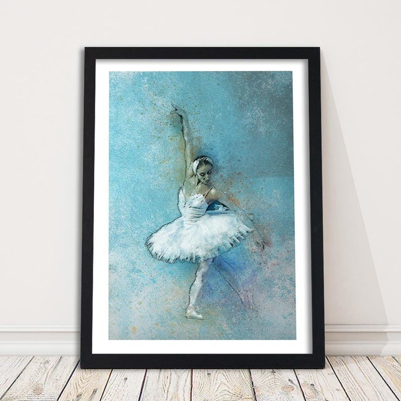 Glezna melnā rāmī - Beautiful Ballerina  Home Trends