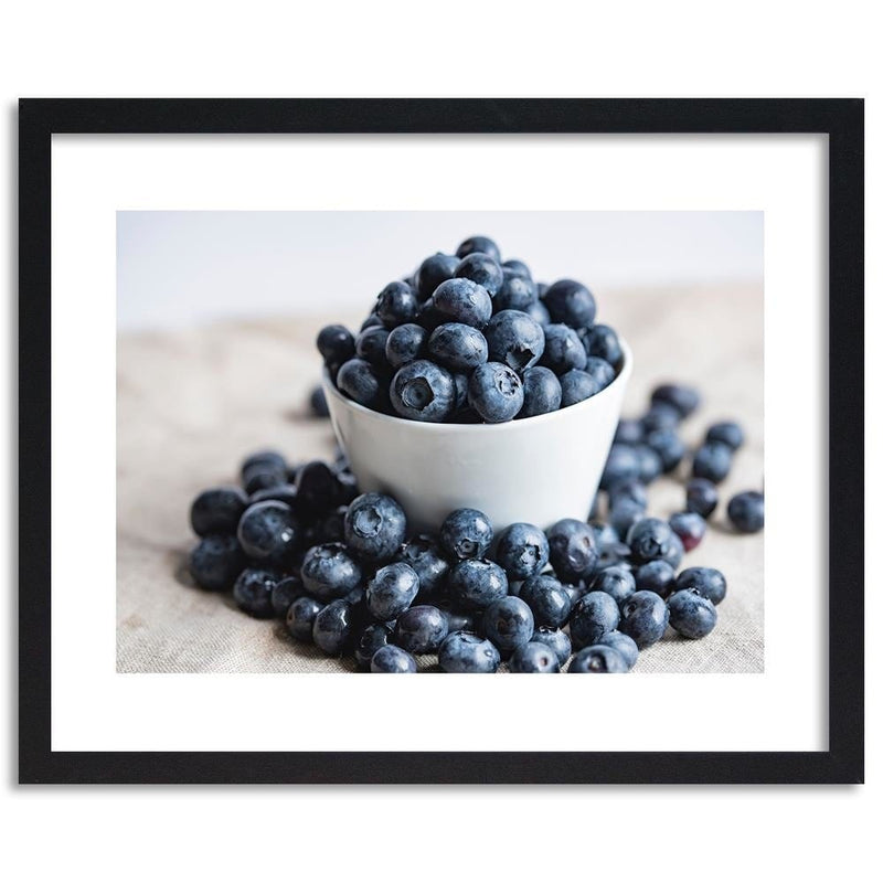 Glezna melnā rāmī - Berries In A Bowl  Home Trends