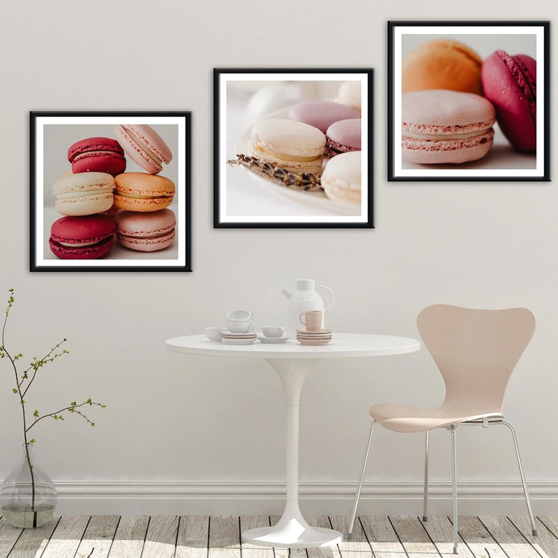 Glezna melnā rāmī - Colored Macaroons  Home Trends