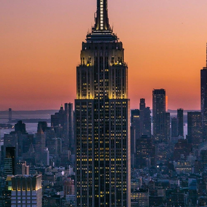 Glezna melnā rāmī - Empire State Building  Home Trends