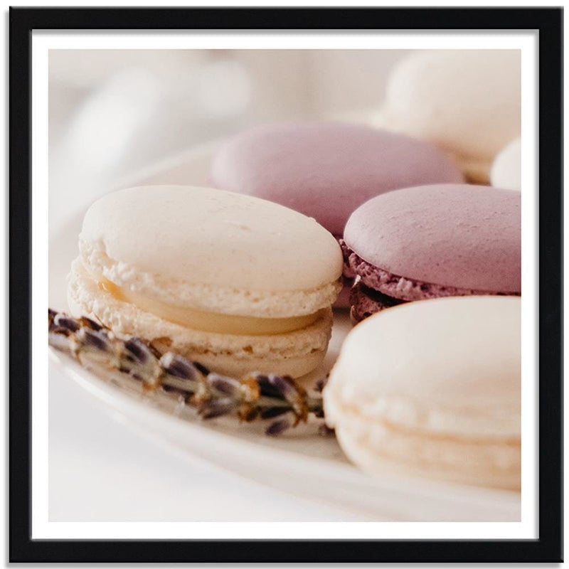 Glezna melnā rāmī - Macaroons On A Plate 2  Home Trends