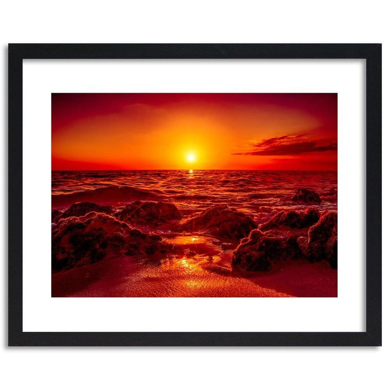 Glezna melnā rāmī - Red Sunset Over The Sea  Home Trends