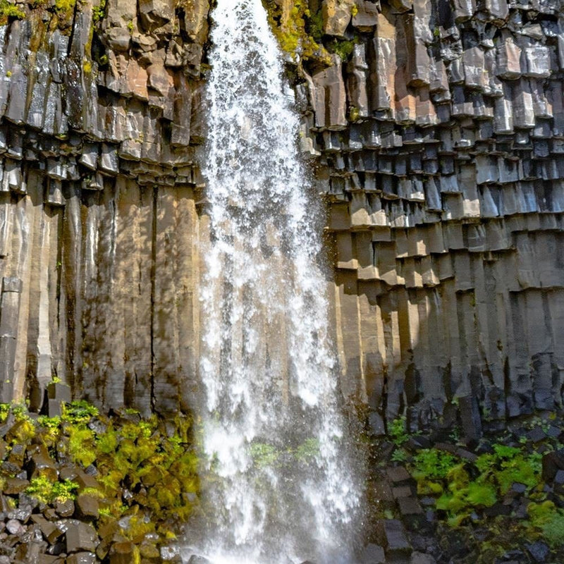 Glezna melnā rāmī - Rock Waterfall  Home Trends