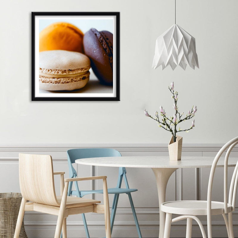 Glezna melnā rāmī - Tasty Macaroons 2  Home Trends