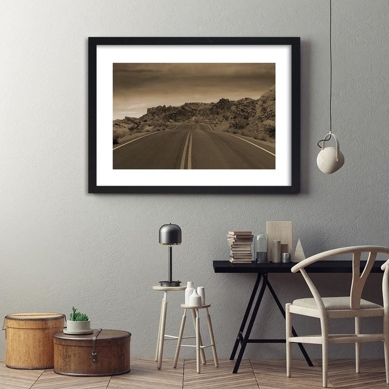 Glezna melnā rāmī - The Road In The Desert 1  Home Trends