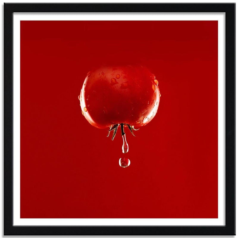 Glezna melnā rāmī - Tomato And Drops Of Water  Home Trends