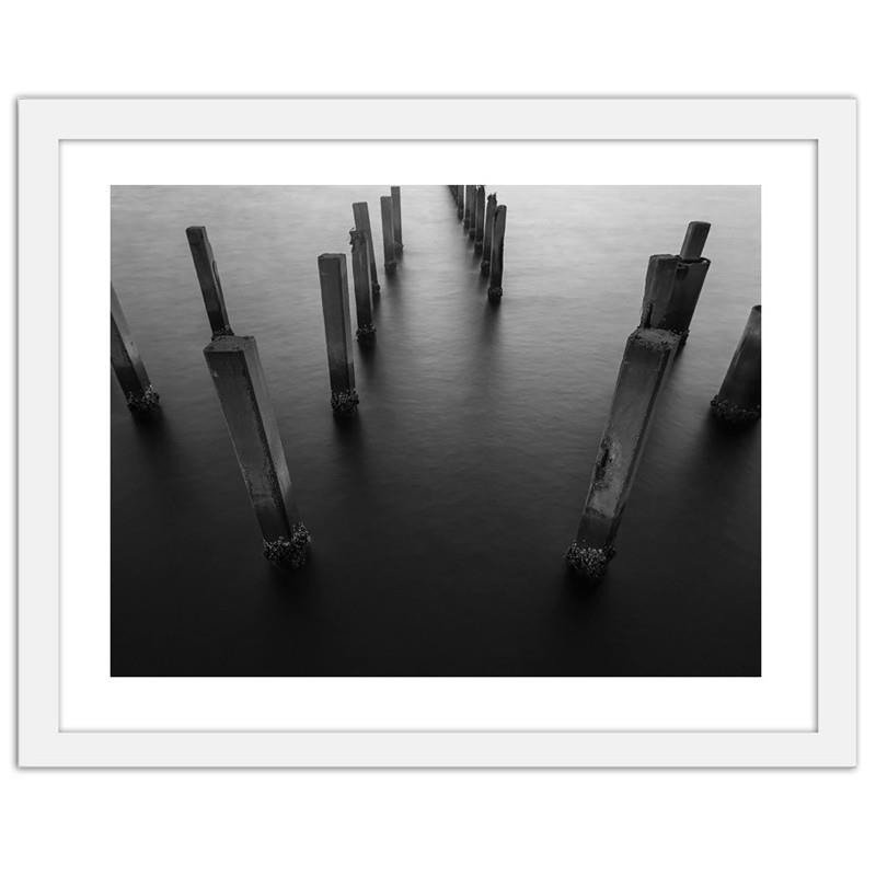 Glezna baltā rāmī - Concrete breakwaters 2 