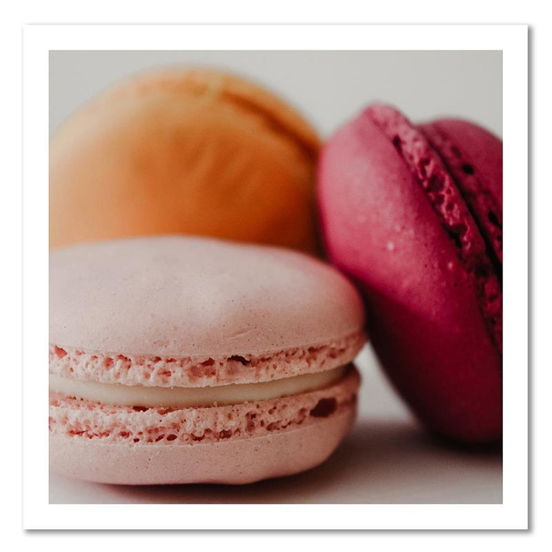 Dekoratīvais panelis - Three Colorful Macaroons 