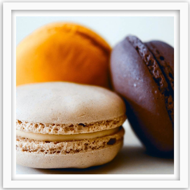 Glezna baltā rāmī - Tasty Macaroons 2 