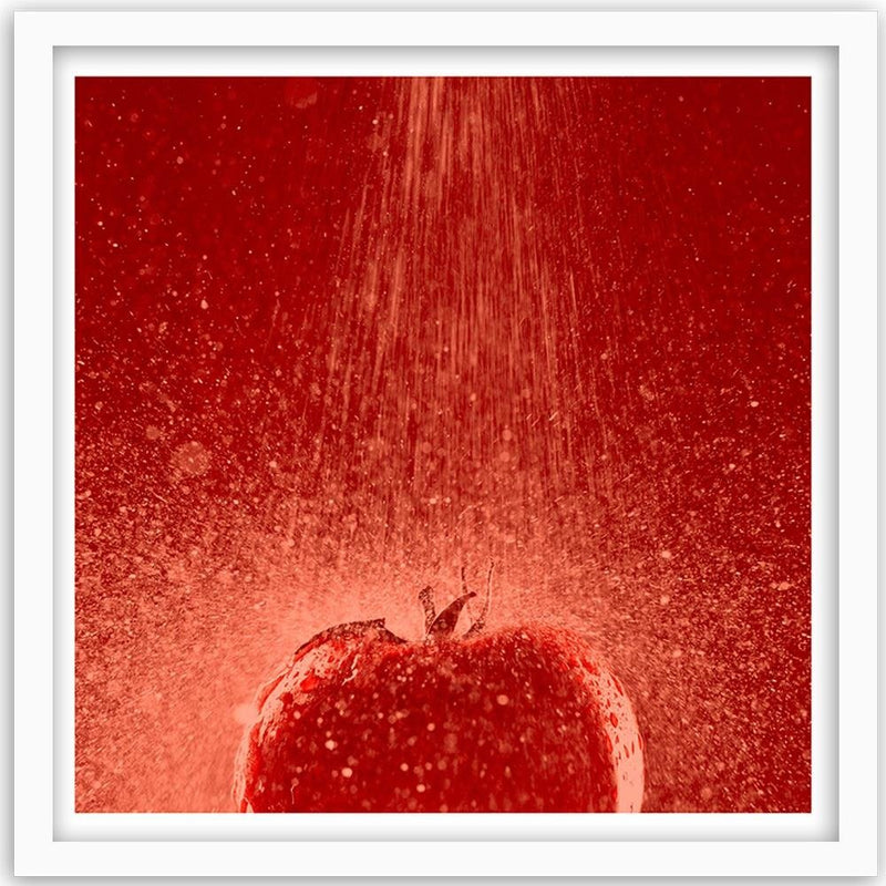 Glezna baltā rāmī - Tomato In The Stream Of Water 
