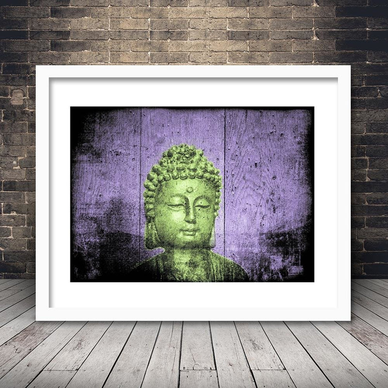 Glezna baltā rāmī - Buddha On Wooden Background 