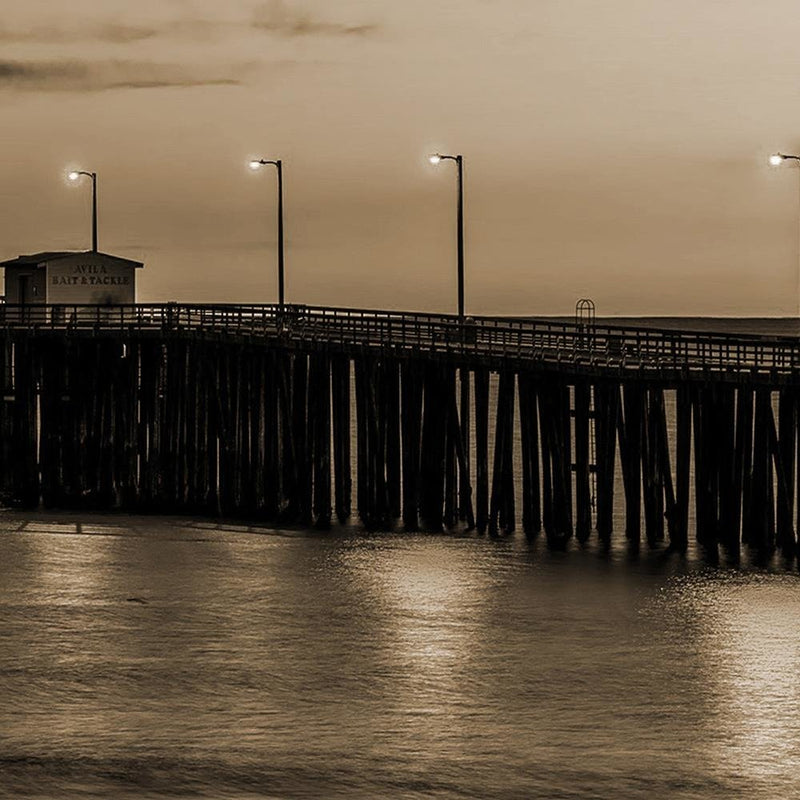 Glezna baltā rāmī - Lanterns On The Pier 2 