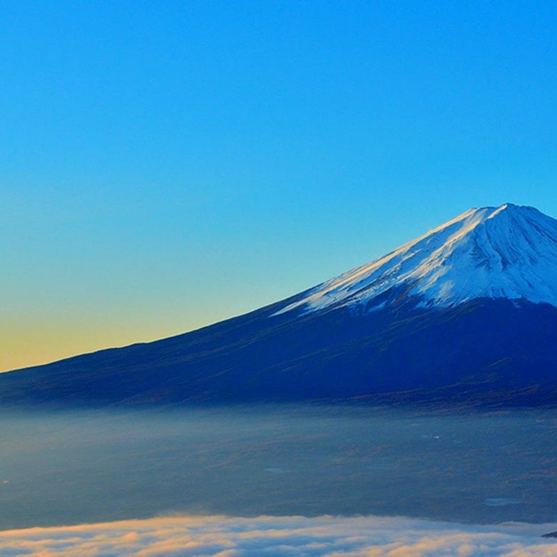 Glezna baltā rāmī - Mount Fuji 3 