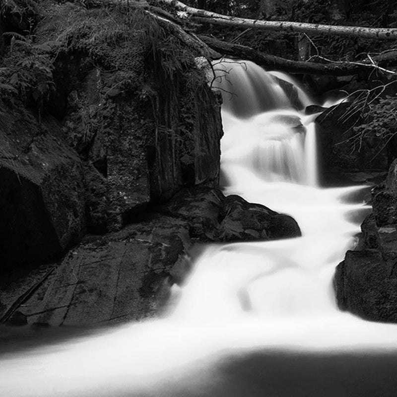 Glezna baltā rāmī - Fairytale Waterfall 2 