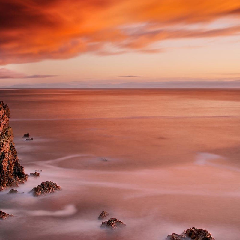 Glezna baltā rāmī - Orange Sky Over The Sea 