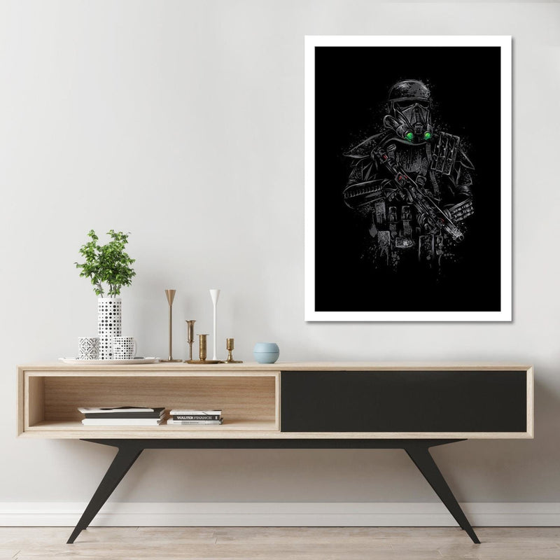 Glezna baltā rāmī - Death Trooper Black 