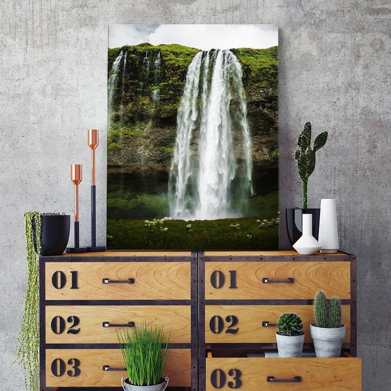 Dekoratīvais panelis - Green Waterfall In The Mountains  Home Trends Deco