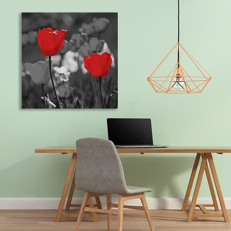 Dekoratīvais panelis - Red Tulips In Gray  Home Trends Deco