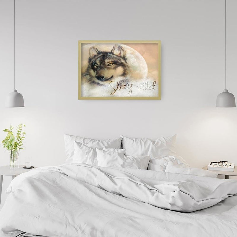 Glezna bēšā rāmī - Stay Wild Wolf  Home Trends DECO