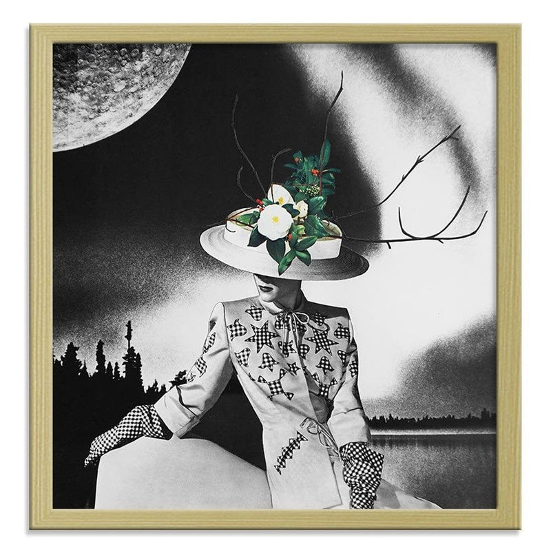 Glezna bēšā rāmī - Woman In Hat With Flowers  Home Trends DECO