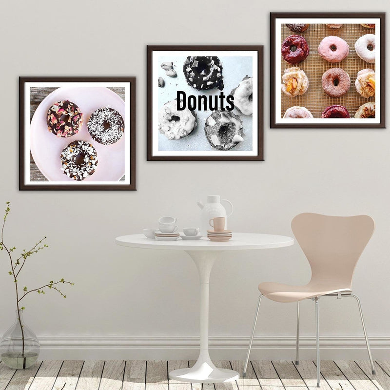 Glezna brūnā rāmī - Donuts  Home Trends DECO