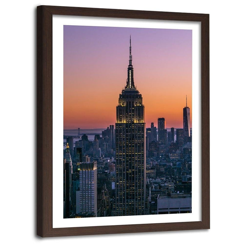 Glezna brūnā rāmī - Empire State Building  Home Trends DECO