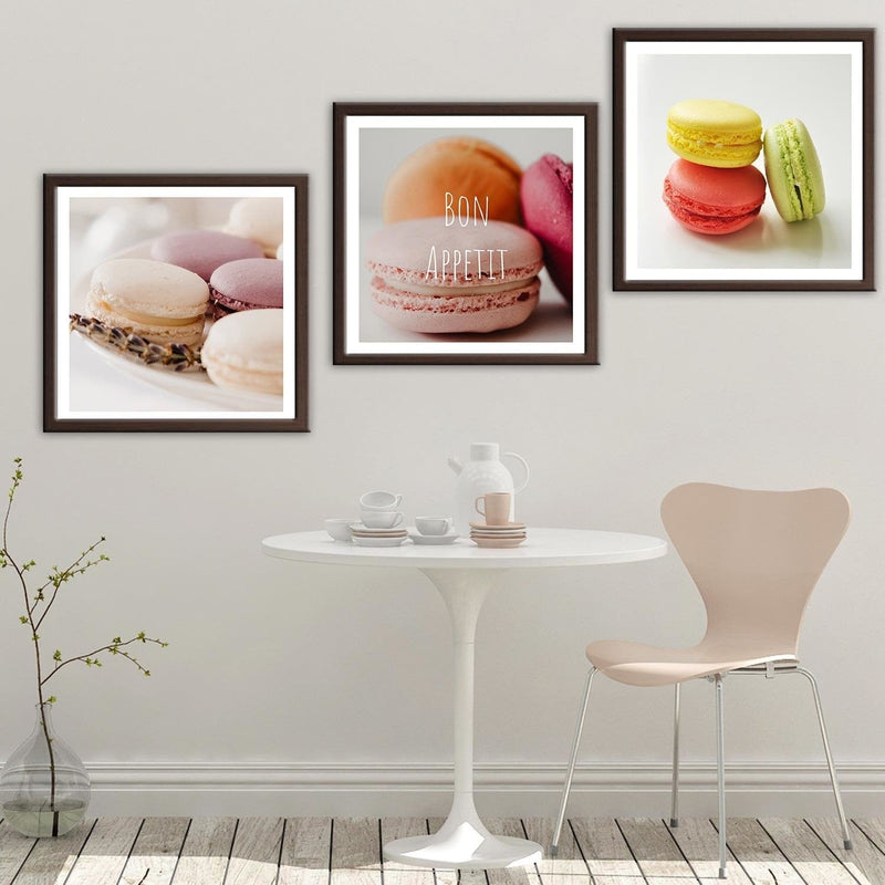 Glezna brūnā rāmī - Macaroons - Bon Apetit  Home Trends DECO