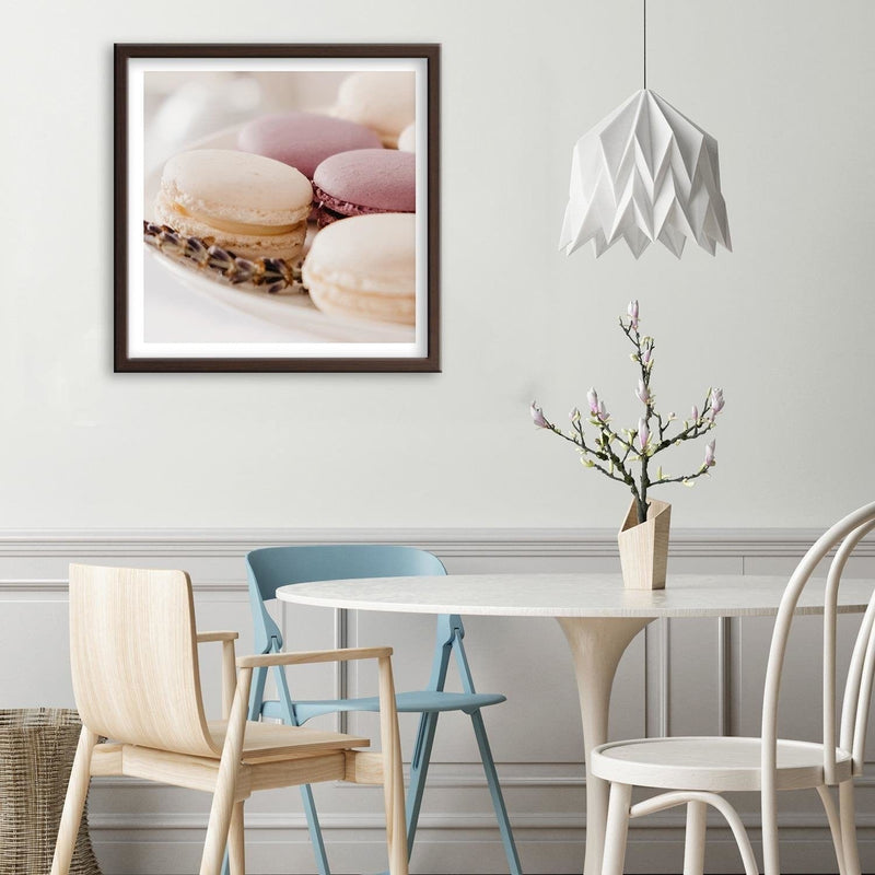 Glezna brūnā rāmī - Macaroons On A Plate 2  Home Trends DECO