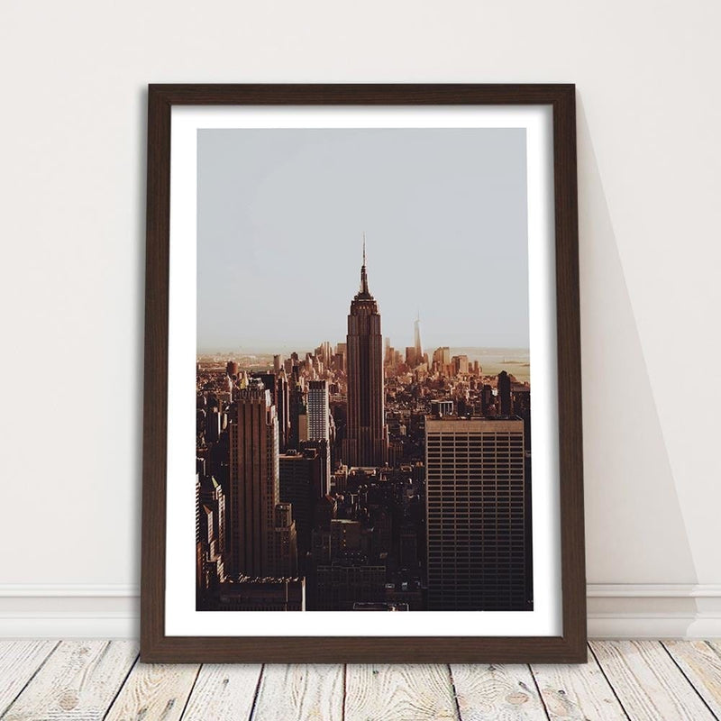 Glezna brūnā rāmī - New York Empire State Building  Home Trends DECO