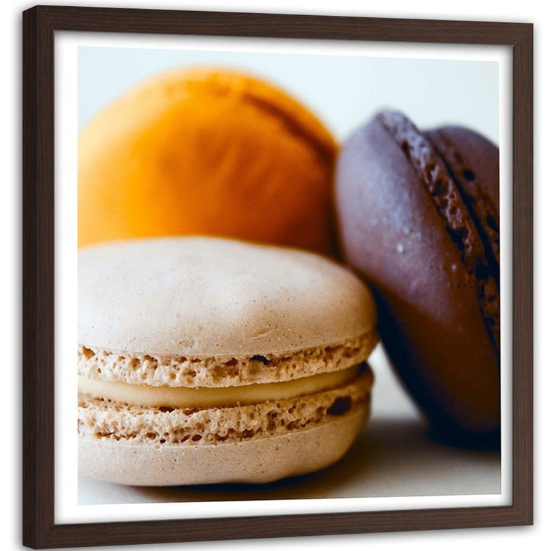 Glezna brūnā rāmī - Tasty Macaroons 2  Home Trends DECO