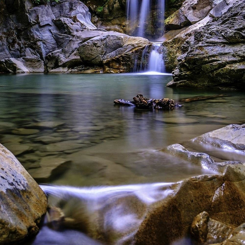 Glezna brūnā rāmī - The Picturesque Waterfall Rock  Home Trends DECO