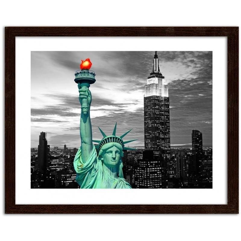 Glezna brūnā rāmī - The Statue of Liberty and New York City  Home Trends DECO